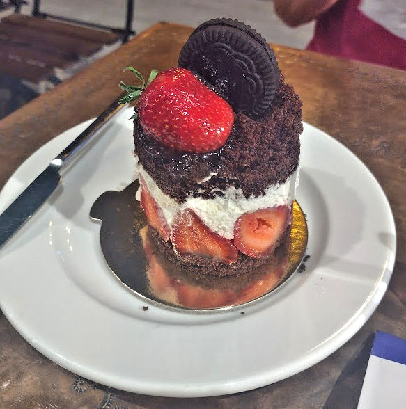 chocolate and strawberry dessert