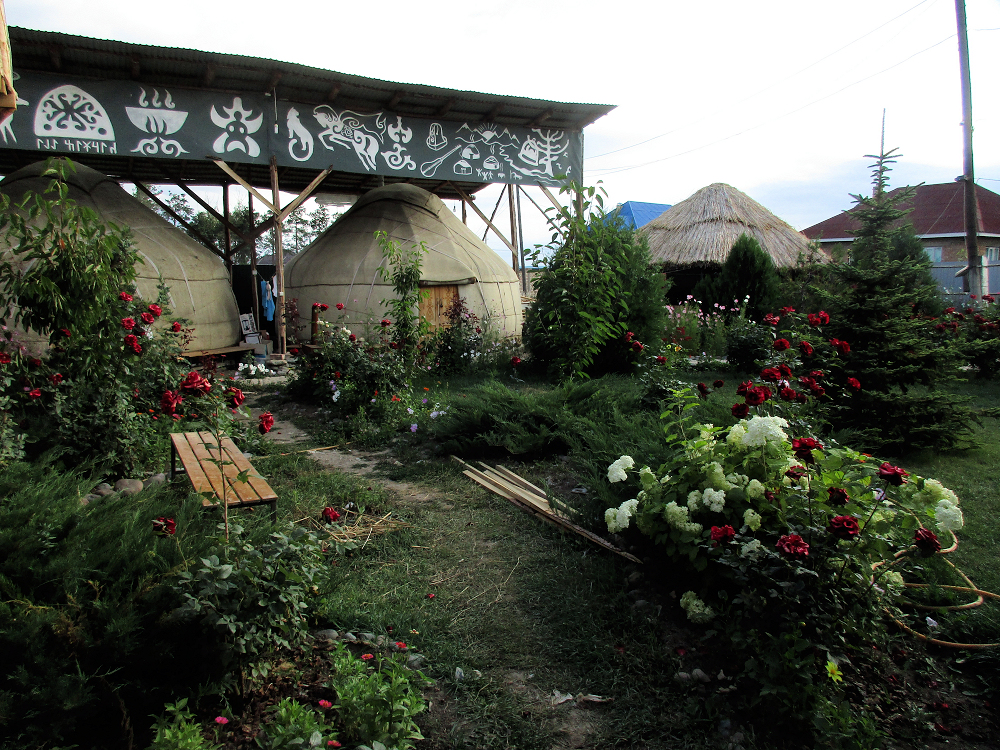 Happy Nomads Yurt Camp