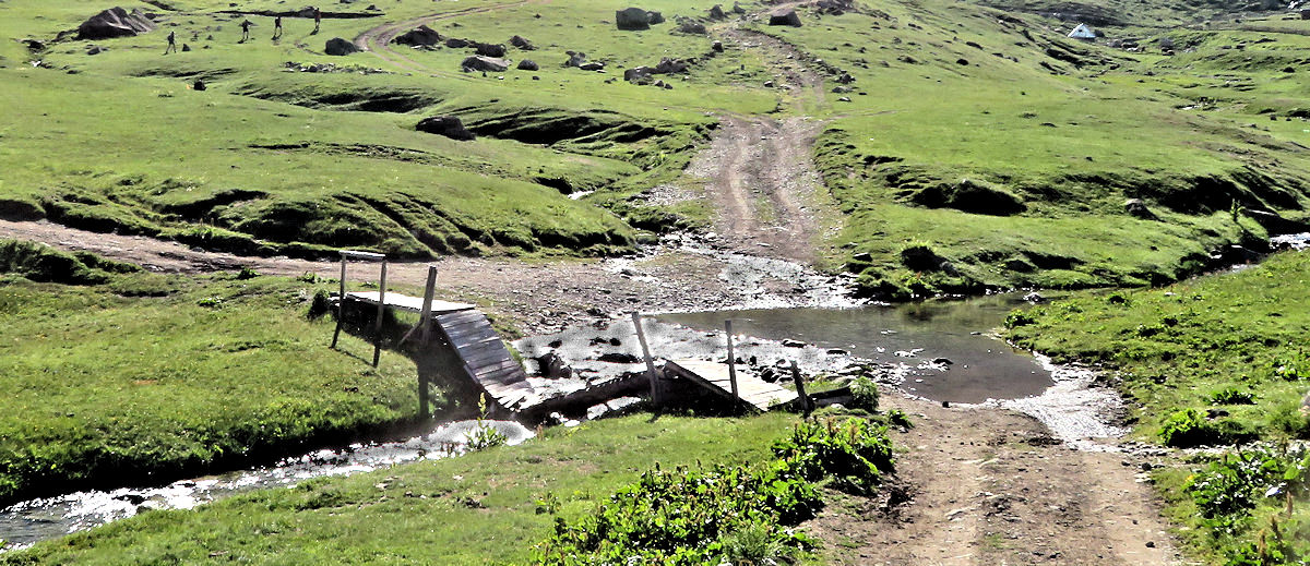 Washed out bridge at the village of Doberdol