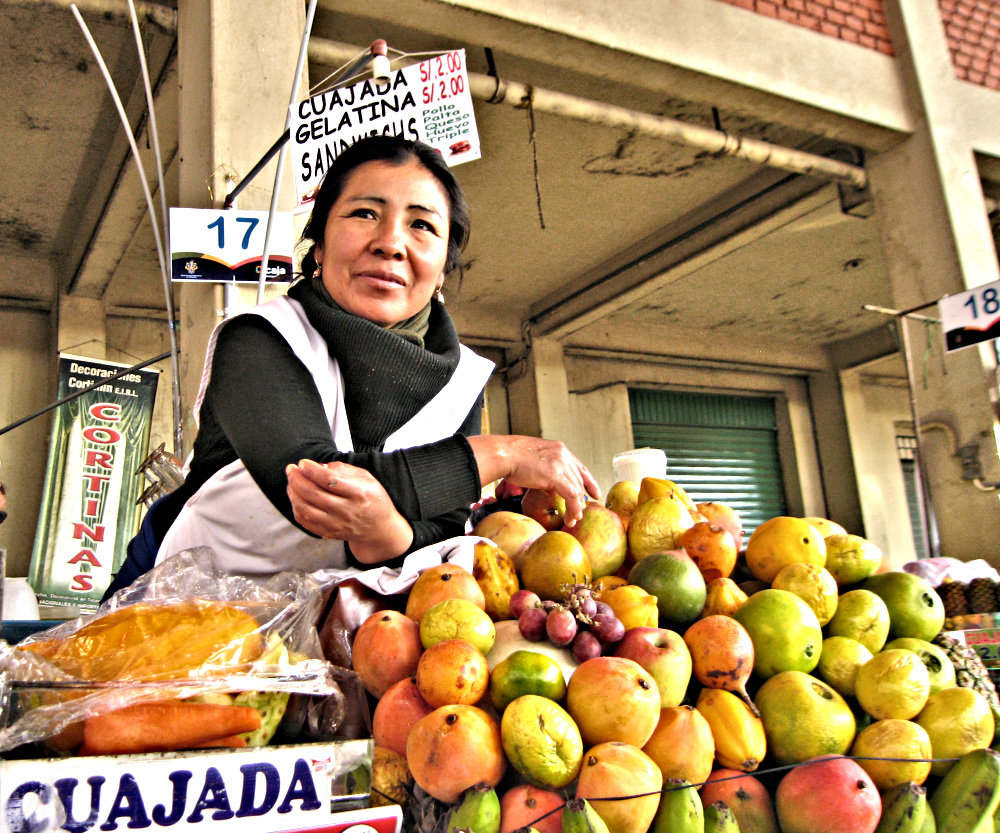Shopping in the markets: Juice Vendor in San Camillo Market in Arequipa