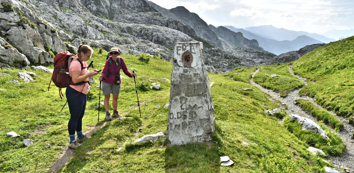 Marker at the border of Albania and Montenegro