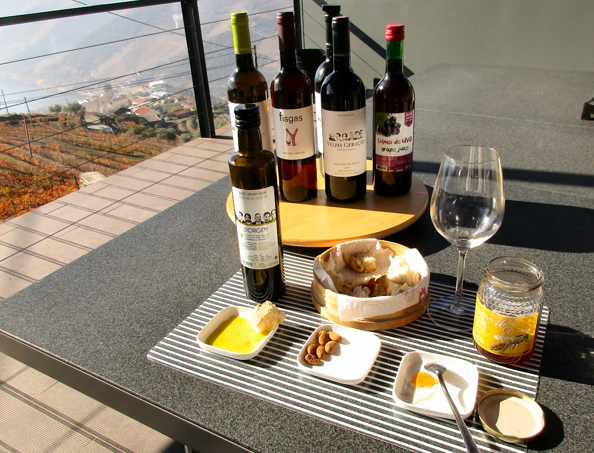 Selection of wine, almonds, and honey from the D'origem estate
