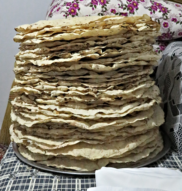 A large stack of Turkish flatbread